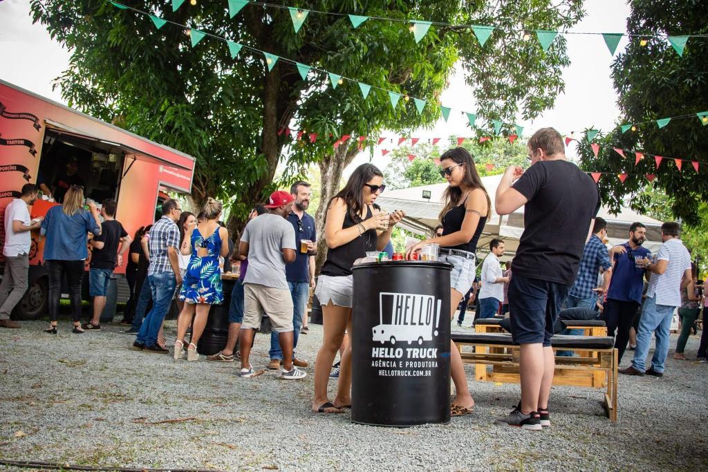 hellotruck-foodtruck-festa-final-de-ano